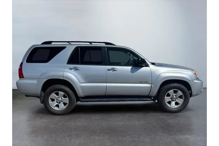 $5995 : Toyota 4Runner 2008 4x4 SR5 image 4