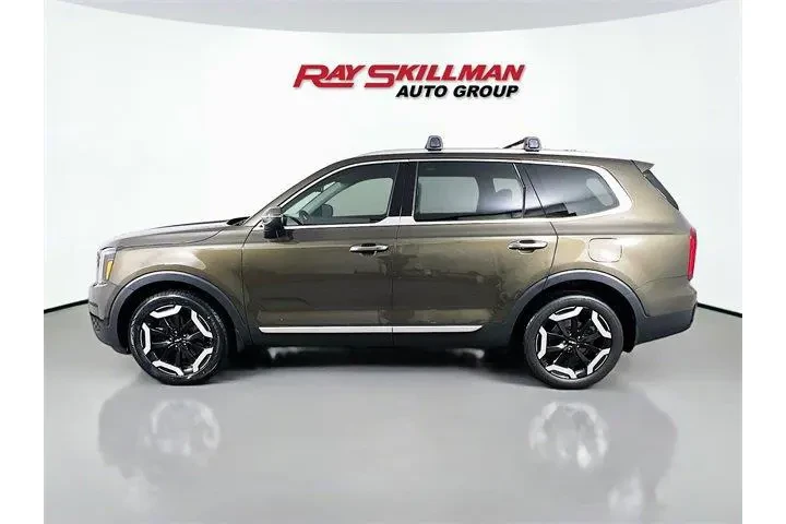 $32988 : Kia Telluride 2024 S 4dr SUV image 4