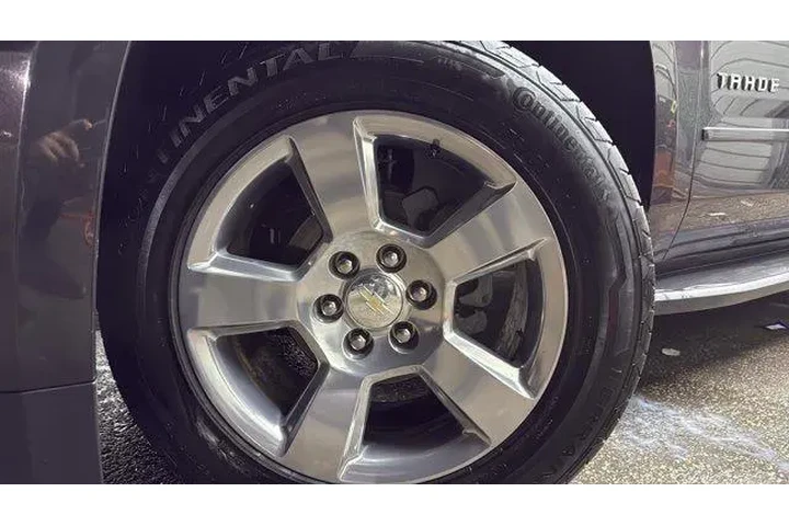 $15752 : Chevrolet Tahoe 2017 4x2 LS image 9