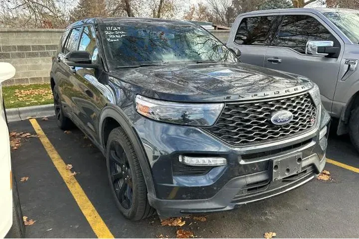 $33995 : Ford Explorer 2022 AWD ST 4d image 4