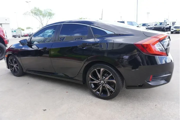 $16988 : Honda Civic 2019 Sport 4dr S image 4