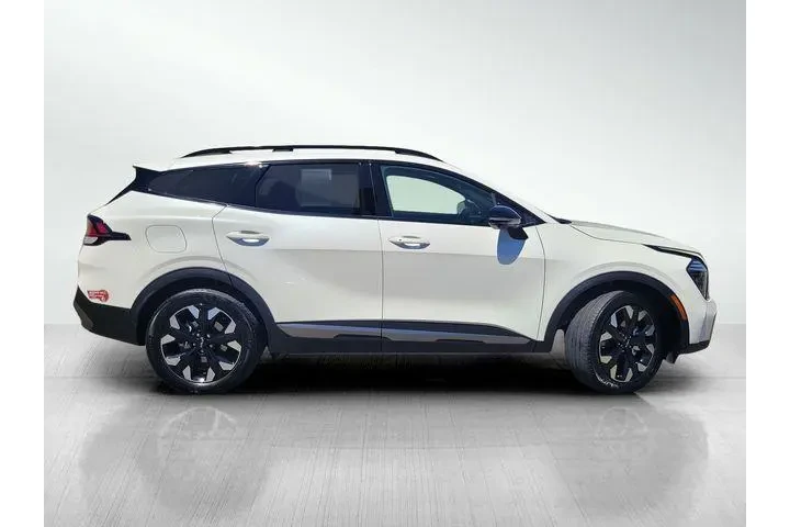 $31126 : Kia Sportage Plug-In Hybrid image 3
