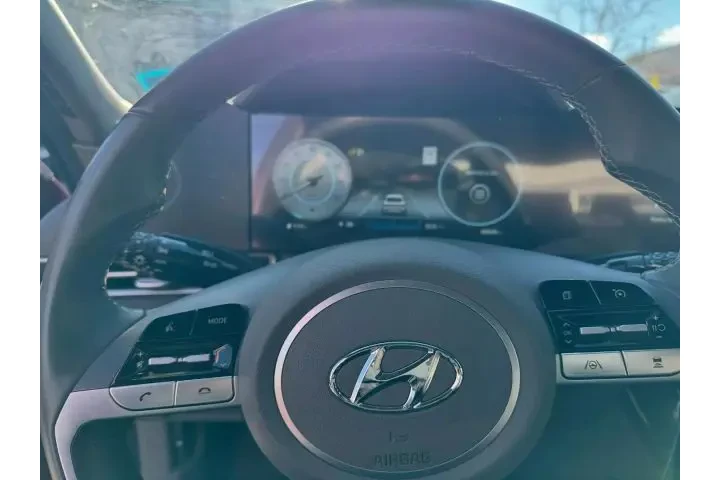 2023 HYUNDAI ELANTRA2023 HYUN image 9