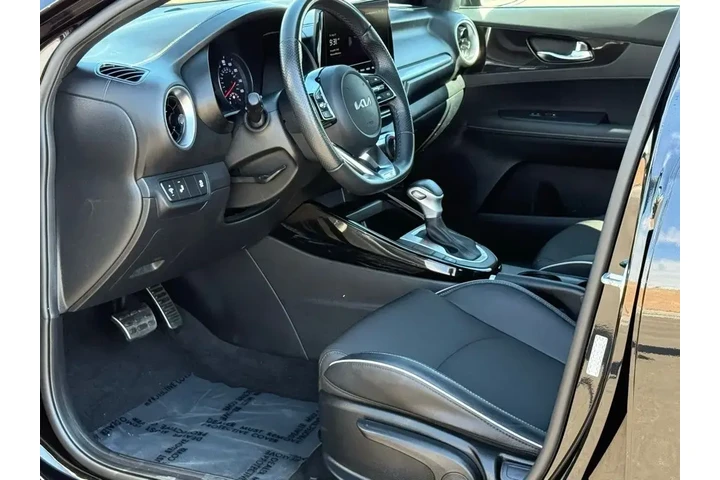 $19289 : Kia Forte 2023 GT-Line 4dr S image 7