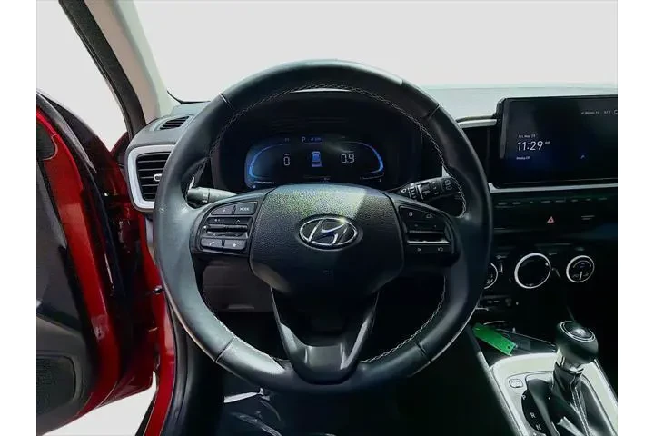 $17888 : Hyundai VENUE 2024 Limited 4 image 10