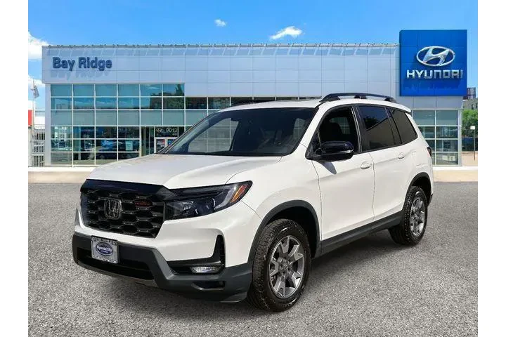 $30600 : Honda Passport 2023 AWD Trai image 8