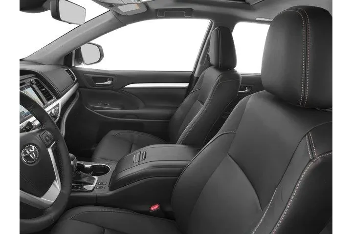 $14990 : Toyota Highlander 2017 XLE 4 image 9