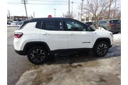 $10900 : 2019 Compass Trailhawk 4x4 thumbnail