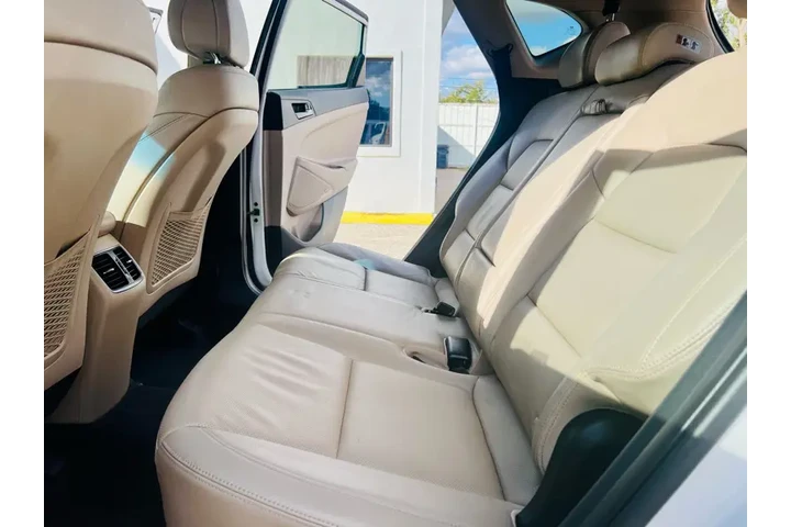 $11995 : 2017 Tucson SE image 10