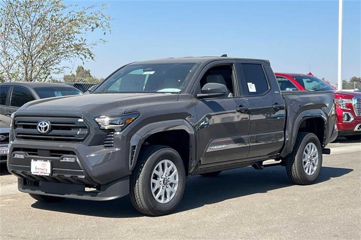 $42944 : New 2024 Tacoma SR5 Double Ca image 8