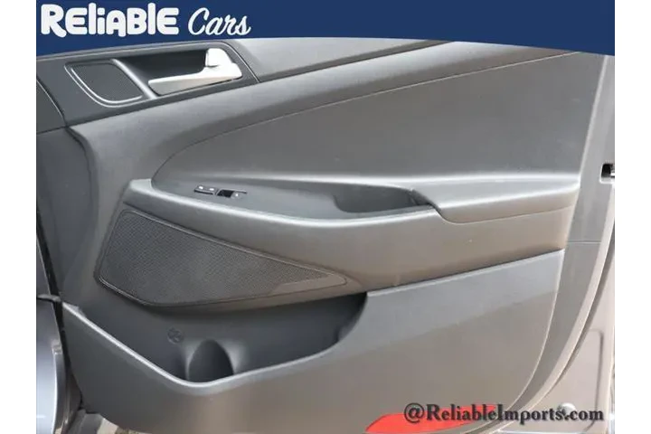 $19998 : Hyundai TUCSON 2021 Value 4d image 9