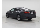 $16998 : Nissan Altima 2021 2.5 SV 4d thumbnail