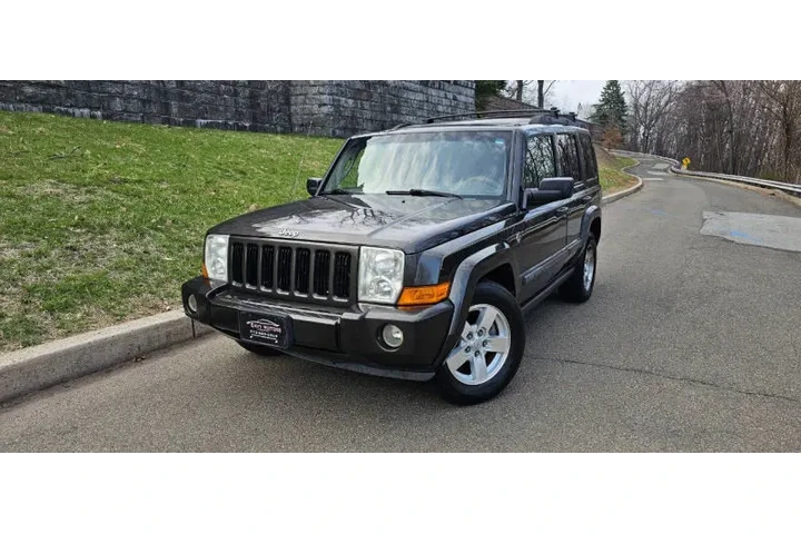 $4995 : 2006 Commander image 1