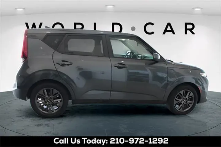 $16991 : Kia Soul 2021 EX 4dr Crossov image 8