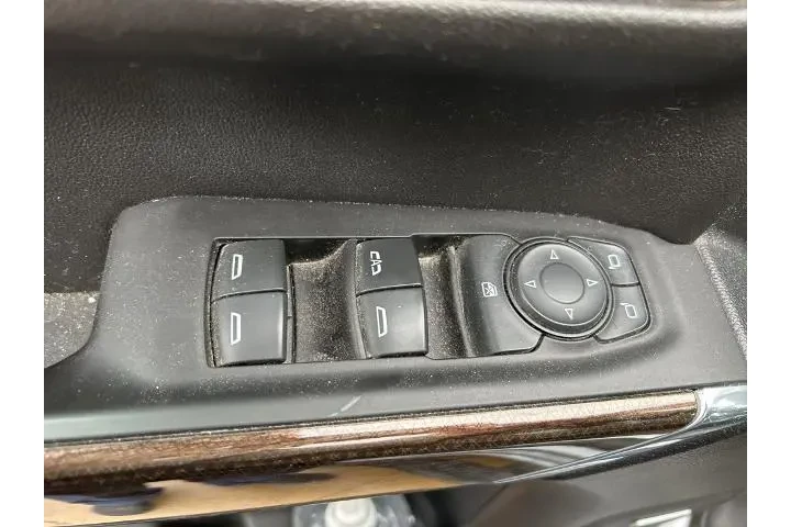 $32900 : Chevrolet Silverado 1500 202 image 10