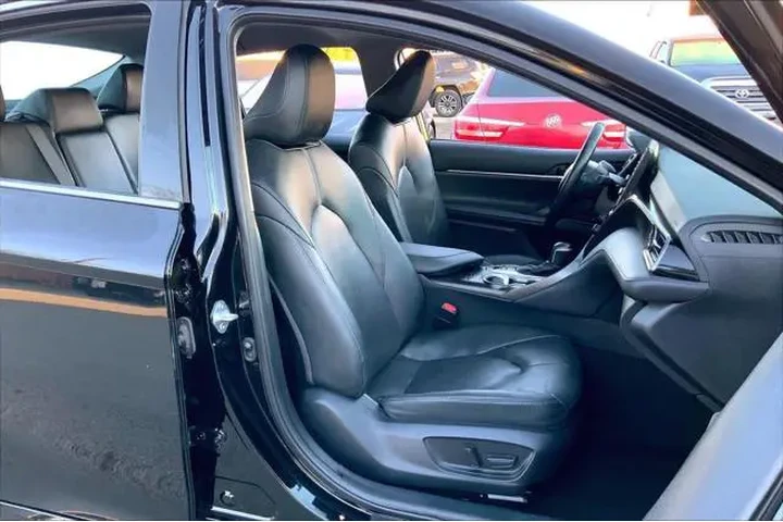 $26345 : Toyota Camry 2024 XLE 4dr Se image 9