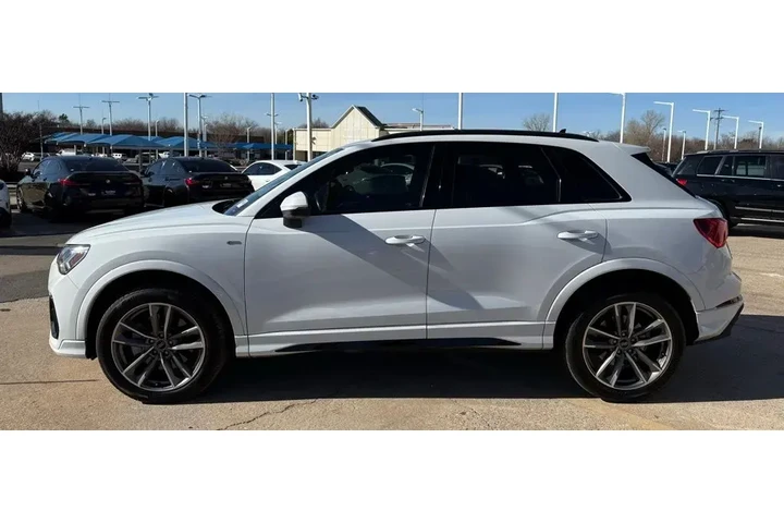 $26362 : Audi Q3 2023 AWD quattro S l image 10