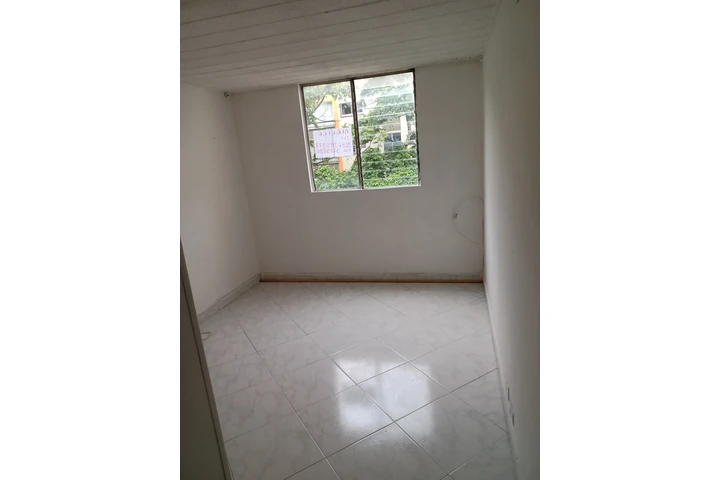 $1200000 : Alquilo bonito apartamento image 2