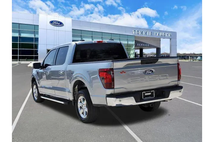 $39492 : Ford F-150 2025 4x2 XLT 4dr image 2