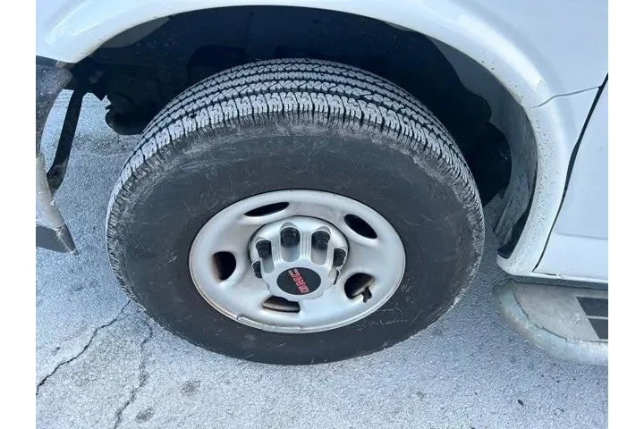 $30795 : GMC Savana 2024 2500 3dr Car image 9