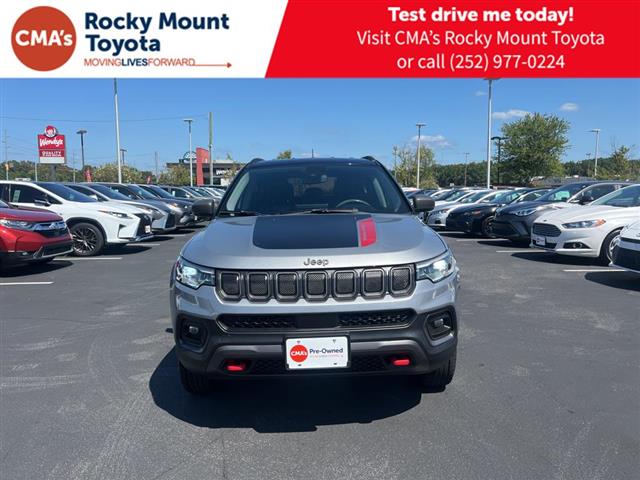 $24800 : PRE-OWNED 2022 JEEP COMPASS T image 2