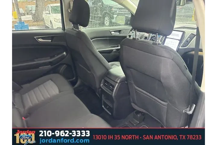 $23142 : Ford Edge 2023 AWD SE 4dr Cr image 8