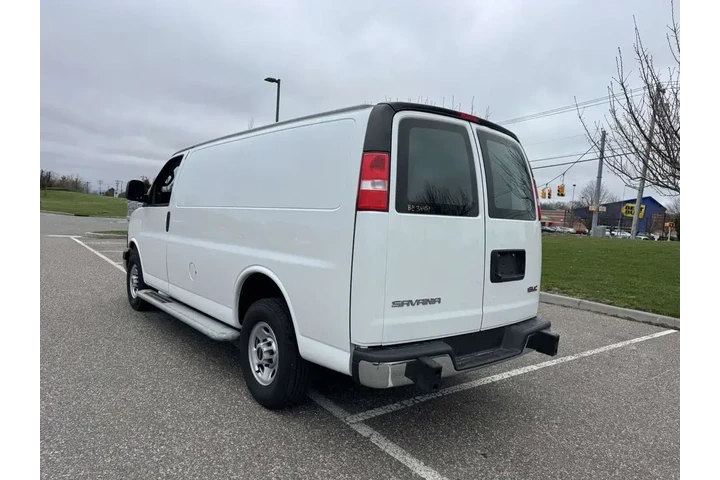 $32488 : GMC Savana 2024 2500 3dr Car image 5