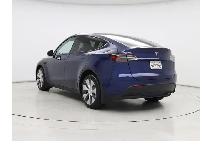 $39998 : Tesla Model Y 2024 AWD Long image 2