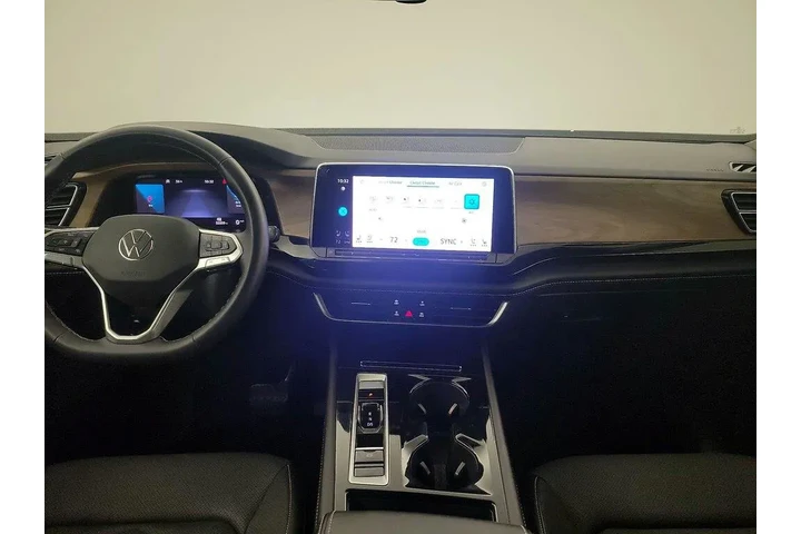 $28998 : Volkswagen Atlas 2024 SE 4dr image 9