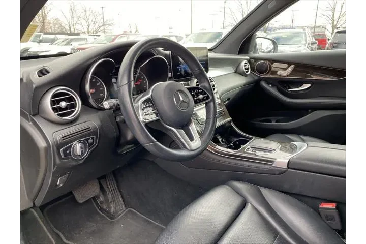 $15989 : Mercedes-Benz GLC 2020 GLC 3 image 9