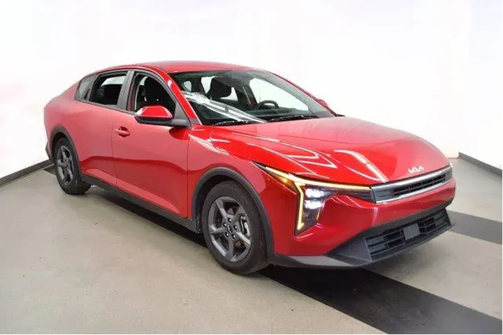 $19994 : Kia K4 2025 LXS 4dr Sedan image 2