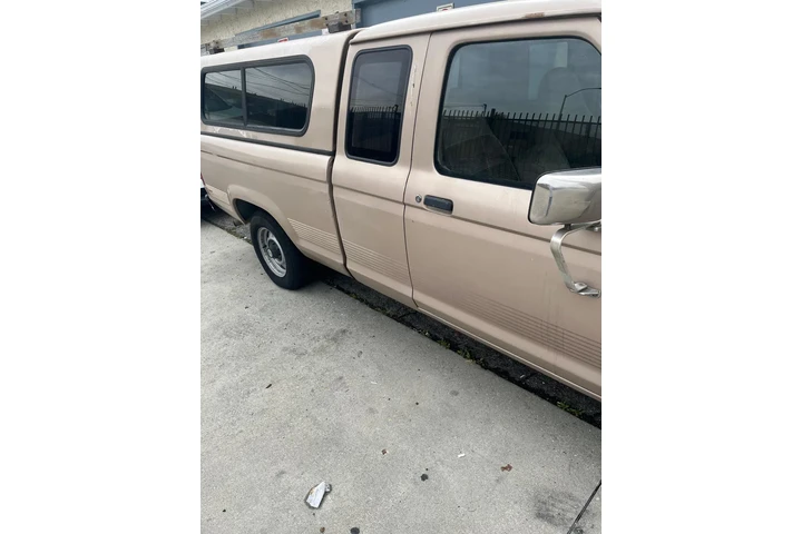$3300 : Ford ranger 1992 XLT image 8