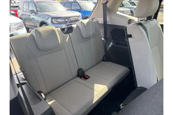 $19600 : Volkswagen Tiguan 2022 SE 4d image 8