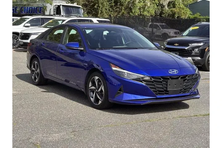 $18888 : Hyundai ELANTRA 2023 SEL 4dr image 5
