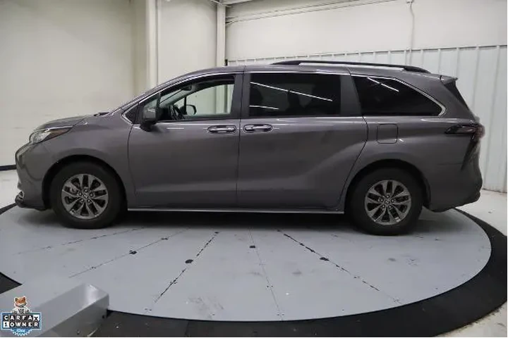 $33614 : Toyota Sienna 2023 XLE 8-Pas image 8