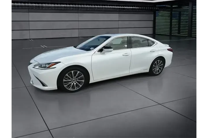 $25788 : Lexus ES 300h 2019 Luxury 4d image 4