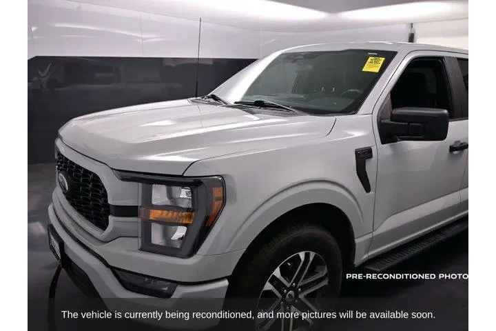 $33898 : Ford F-150 2023 4x2 XL 4dr S image 2