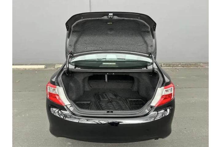 $10940 : 2012 Camry image 9