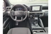 $32800 : Toyota Tacoma 2024 4x2 SR5 4 thumbnail