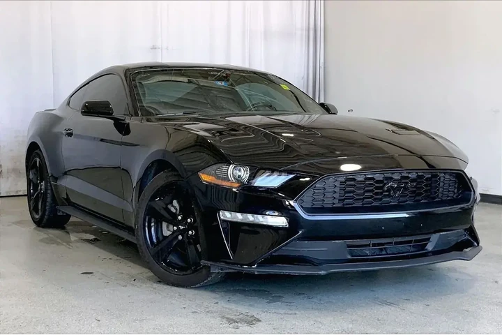 $26491 : Ford Mustang 2023 EcoBoost 2 image 1