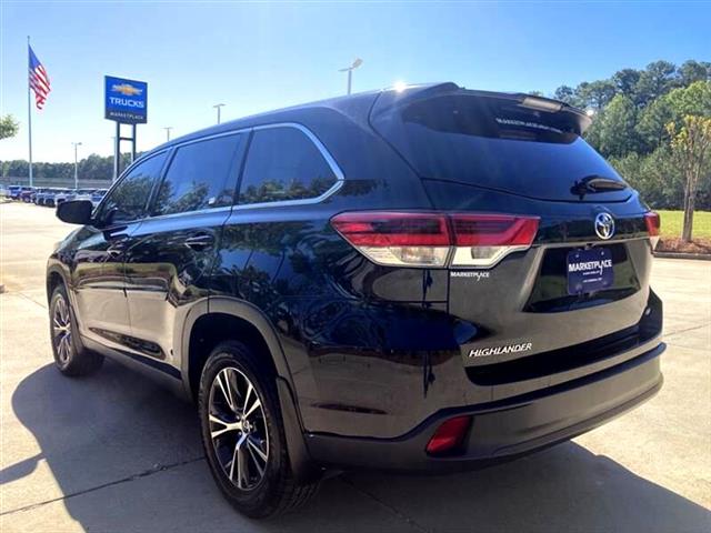 $26954 : 2019 Highlander LE Plus FWD V6 image 4