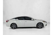 $17995 : Nissan Altima 2021 2.5 SR 4d thumbnail