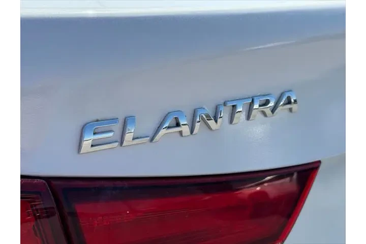 $8988 : Hyundai ELANTRA 2015 SE 4dr image 10