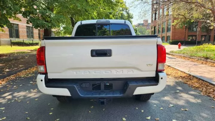 $28995 : 2016 Tacoma TRD Off-Road image 5