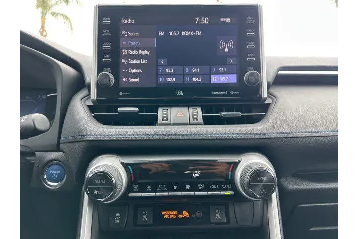 $31995 : Toyota RAV4 Hybrid 2022 AWD image 5