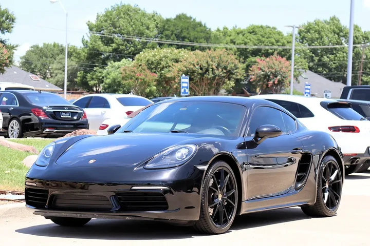 $43781 : 2018 718 Cayman image 5
