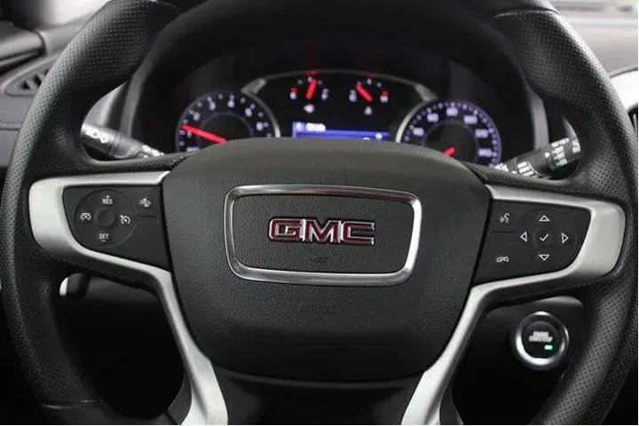 $22911 : GMC Terrain 2022 AWD SLE 4dr image 7