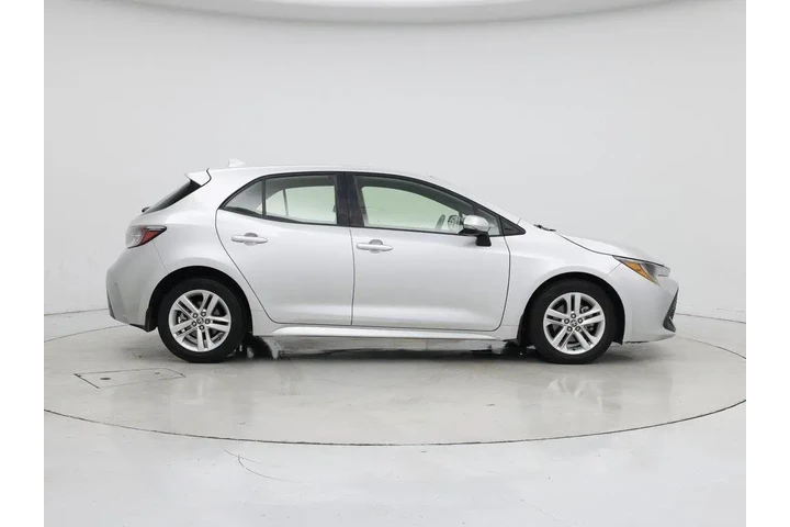 $21998 : Toyota Corolla Hatchback 202 image 7