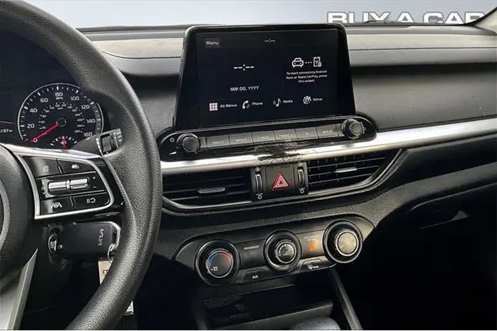 $14998 : Kia Forte 2024 LX 4dr Sedan image 6