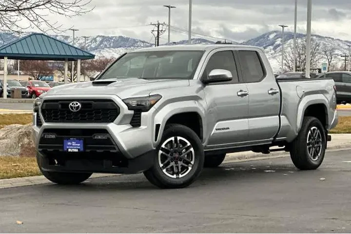 $39995 : Toyota Tacoma 2024 4x4 TRD O image 1